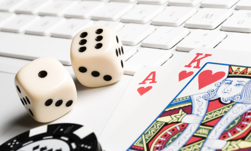 Playing Online Casino Games